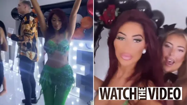 The Daring Poison Ivy Look for the Halloween Bash by Chloe Ferry